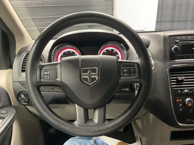 Used 2016 Dodge Grand Caravan SE w/ Quick Order Package 29E SE FWD image 18