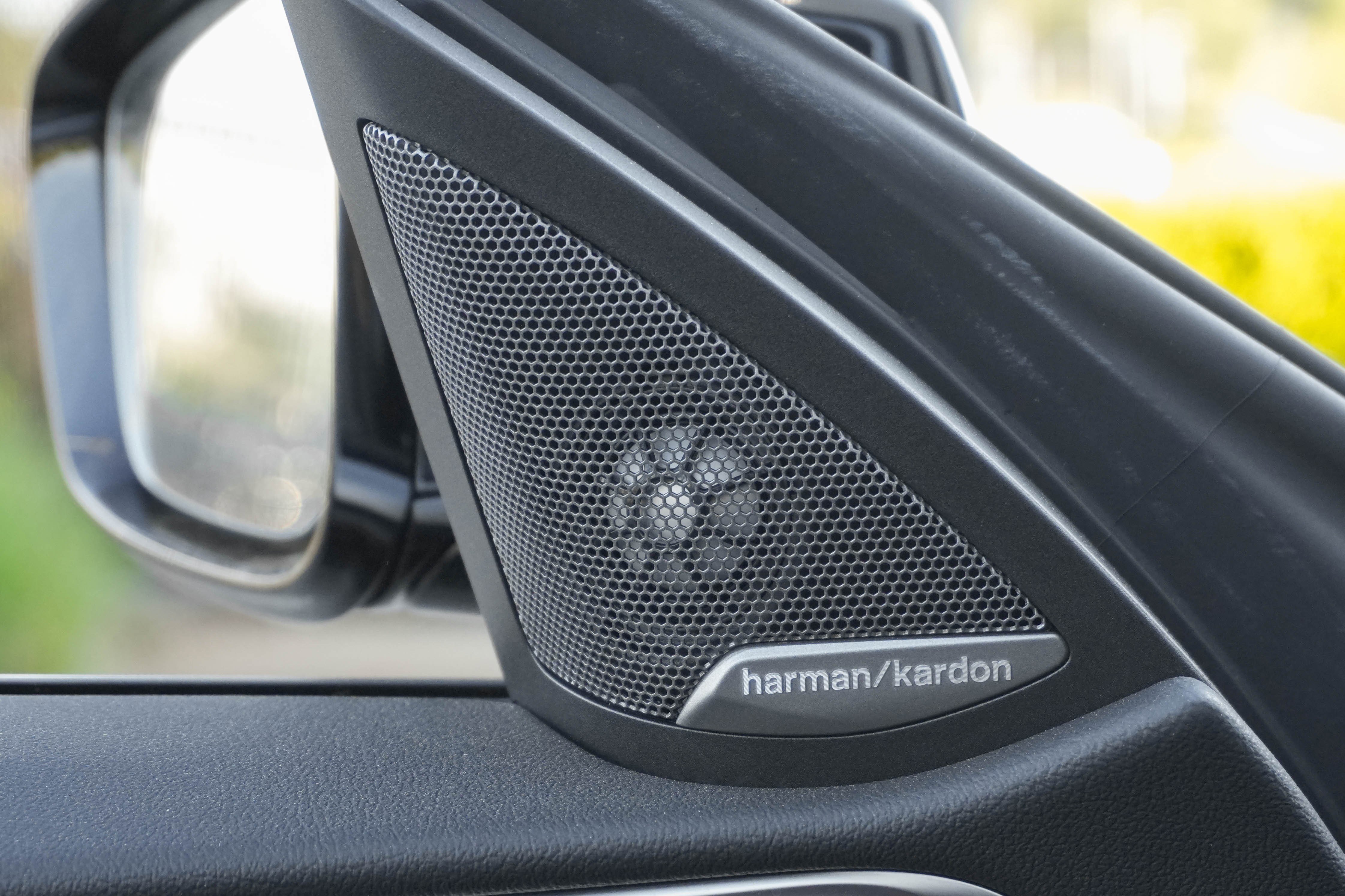 Certified 2025 BMW 430i Convertible w/ Premium Package image 31