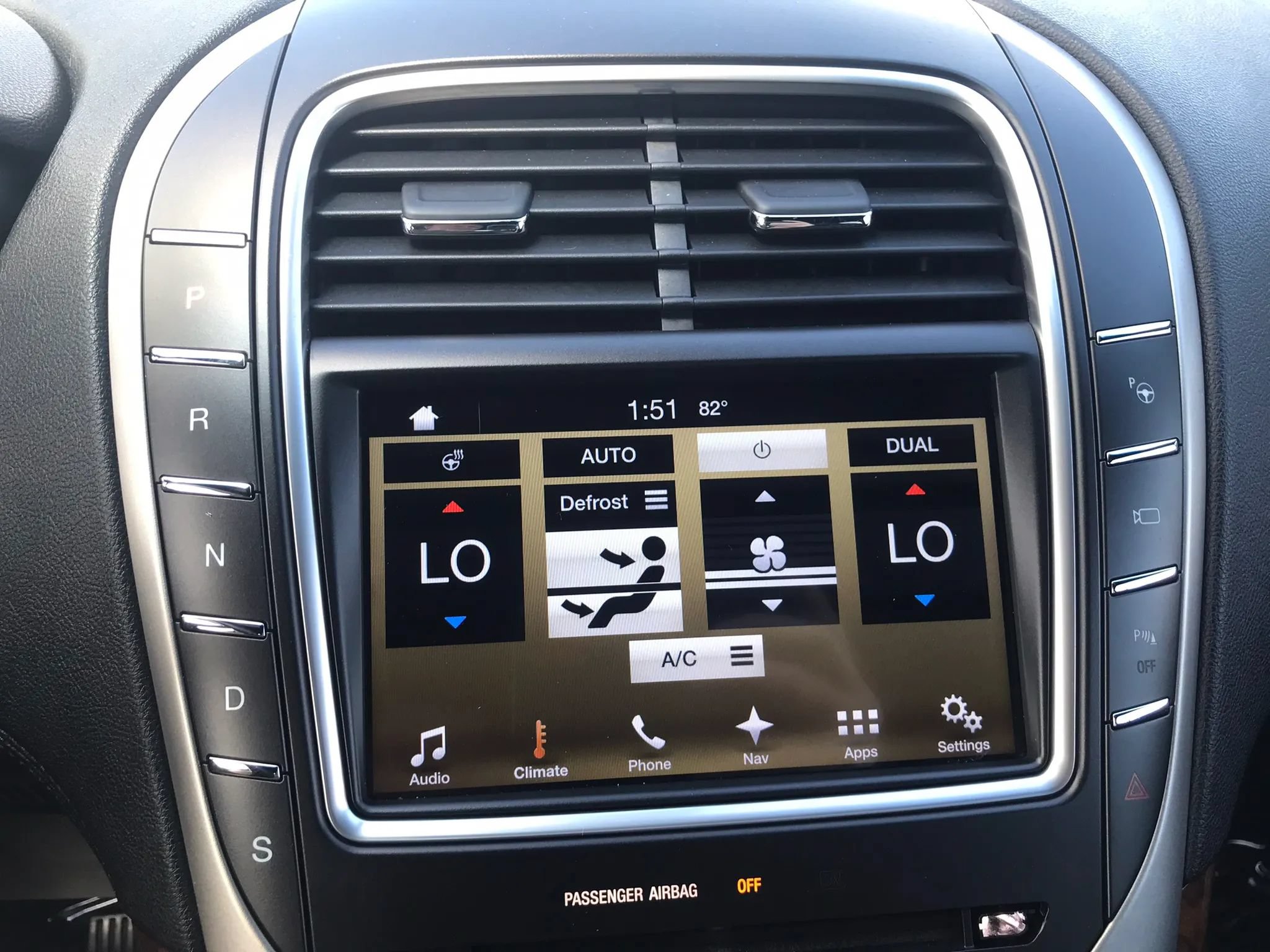 Used 2016 Lincoln MKX Reserve w/ Luxury Package AWD/4WD image 24