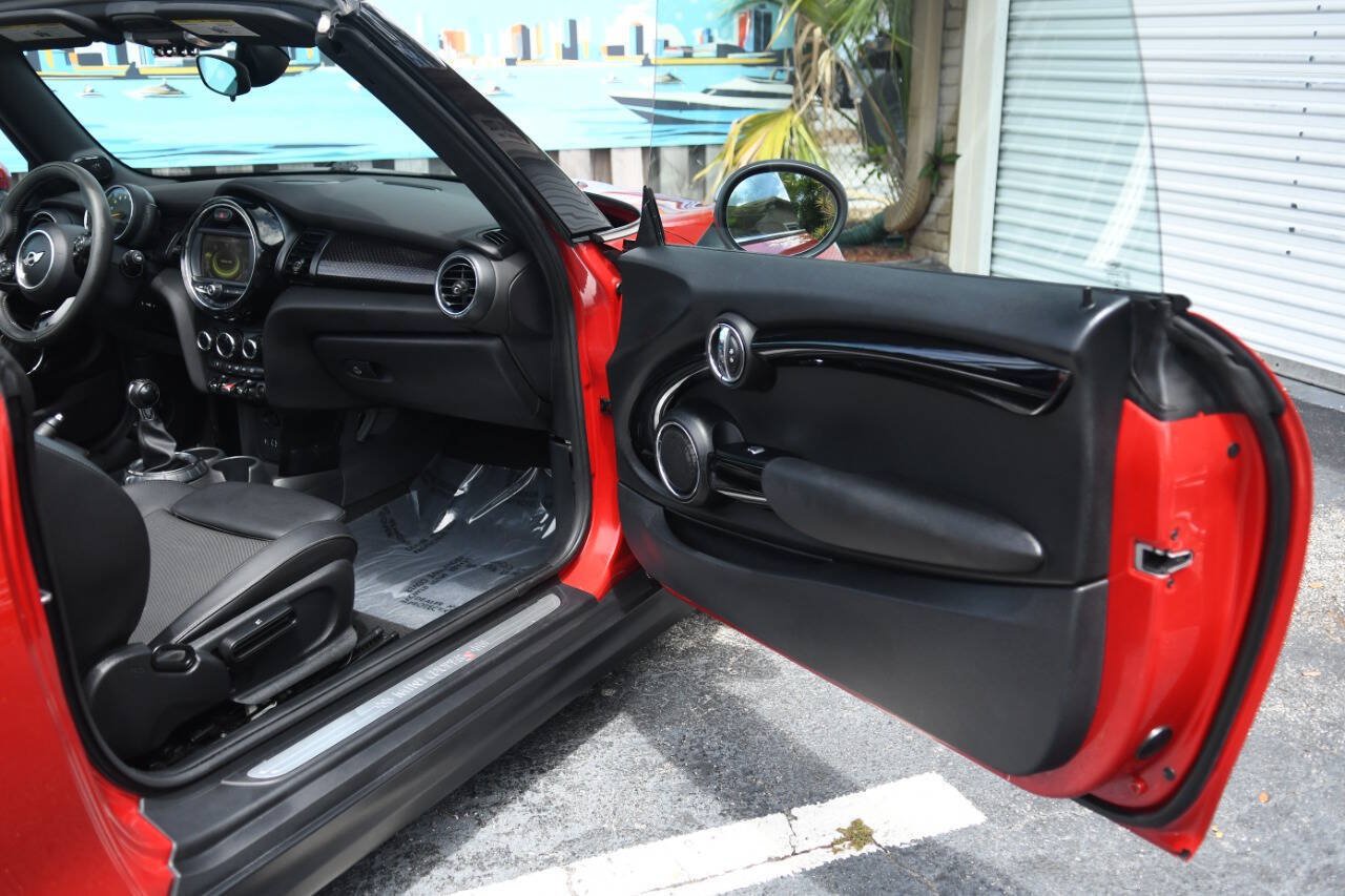 Used 2016 MINI Cooper S FWD image 39