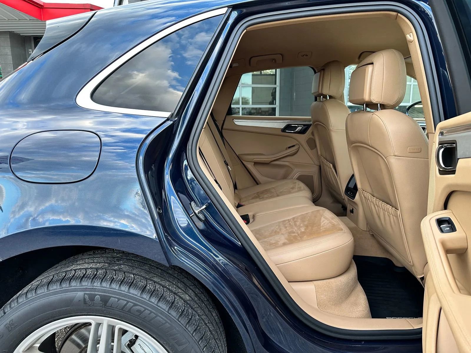 Used 2015 Porsche Macan S AWD/4WD image 15