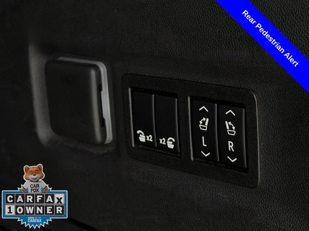 Used 2022 GMC Yukon SLT w/ SLT Premium Package AWD/4WD image 28