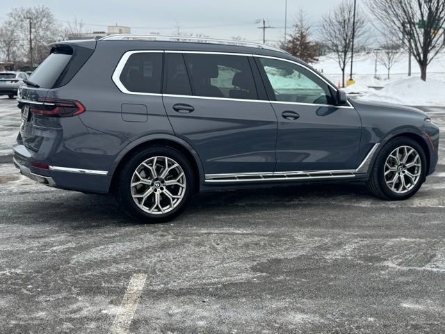 Used 2023 BMW X7 xDrive40i w/ Premium Package AWD/4WD image 3