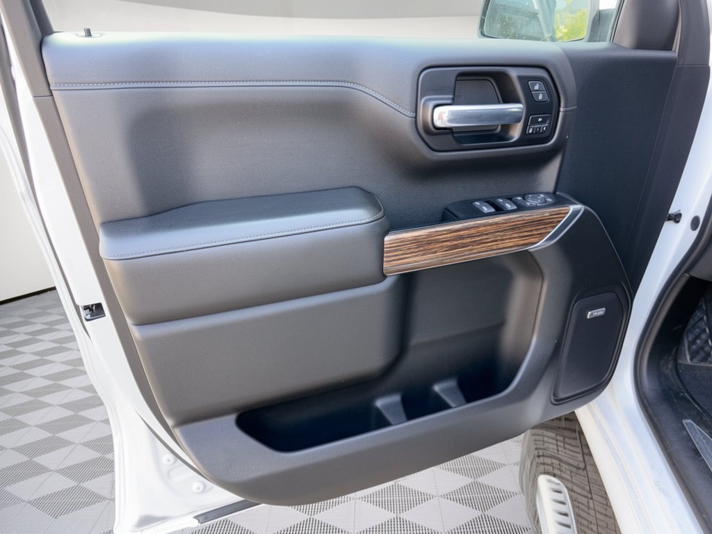 Certified 2019 Chevrolet Silverado 1500 High Country w/ High Country Premium Package AWD/4WD image 14