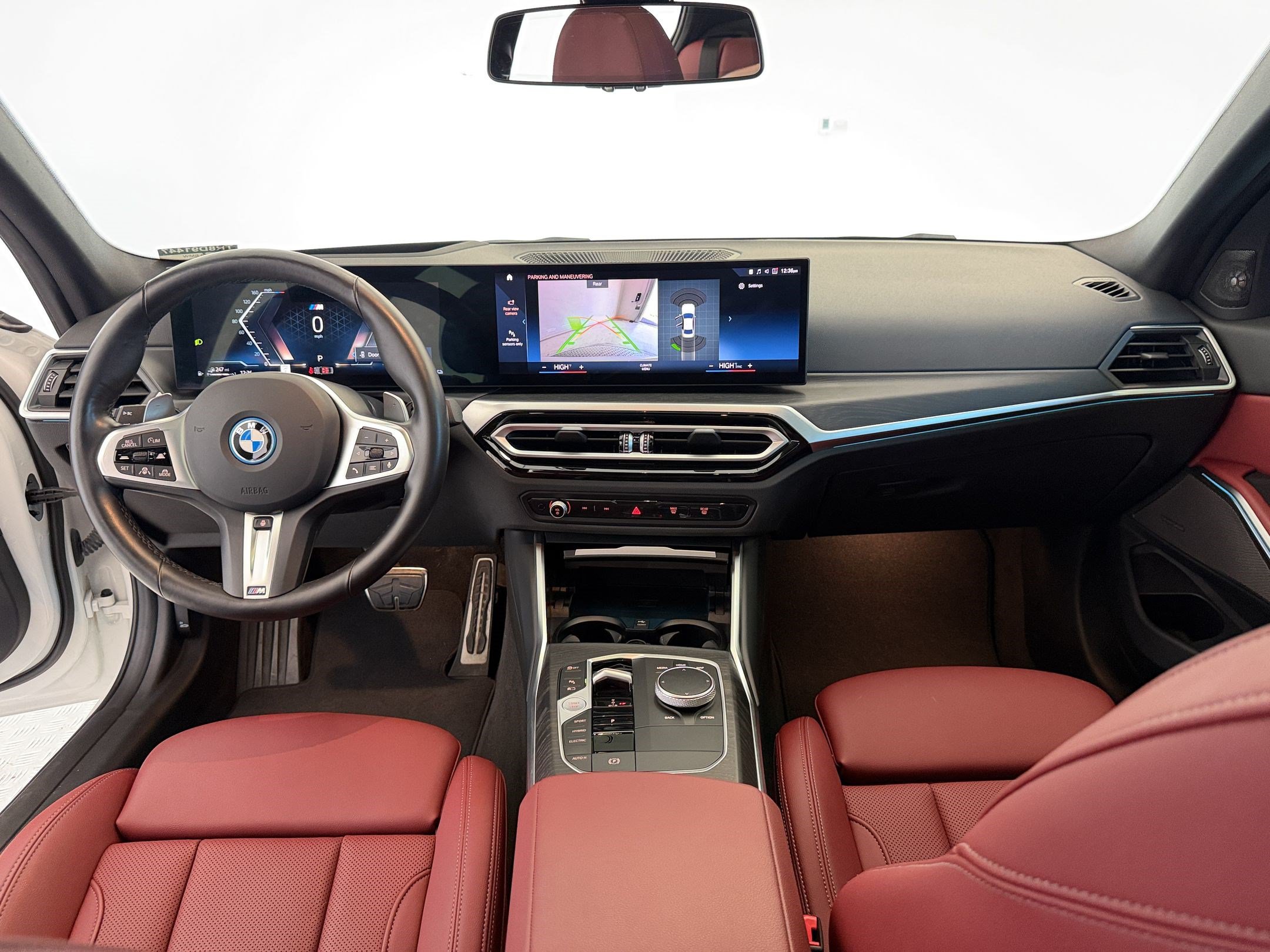 Certified 2024 BMW 330e xDrive w/ Premium Package AWD/4WD image 16