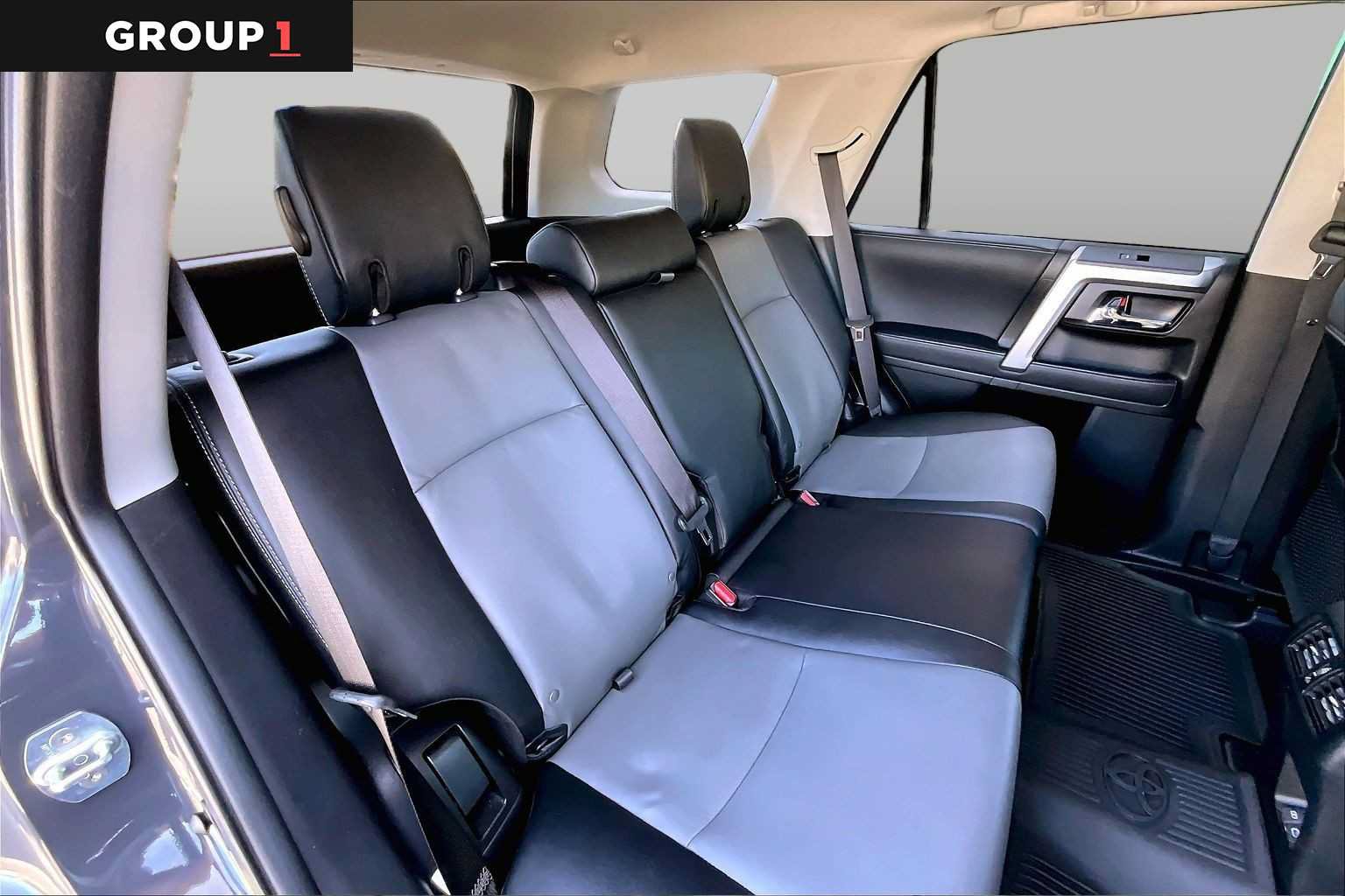 Used 2024 Toyota 4Runner SR5 Premium w/ Moonroof Package AWD/4WD image 20