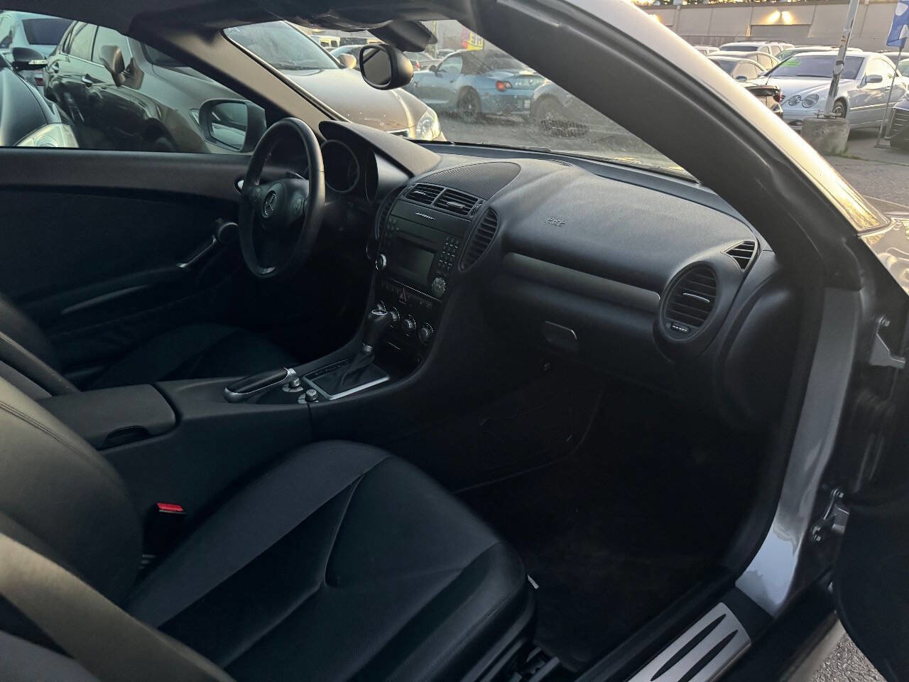 Used 2009 Mercedes-Benz SLK 300 image 19
