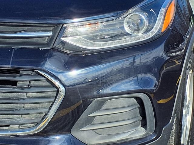 Used 2022 Chevrolet Trax LT w/ LT Convenience Package image 23