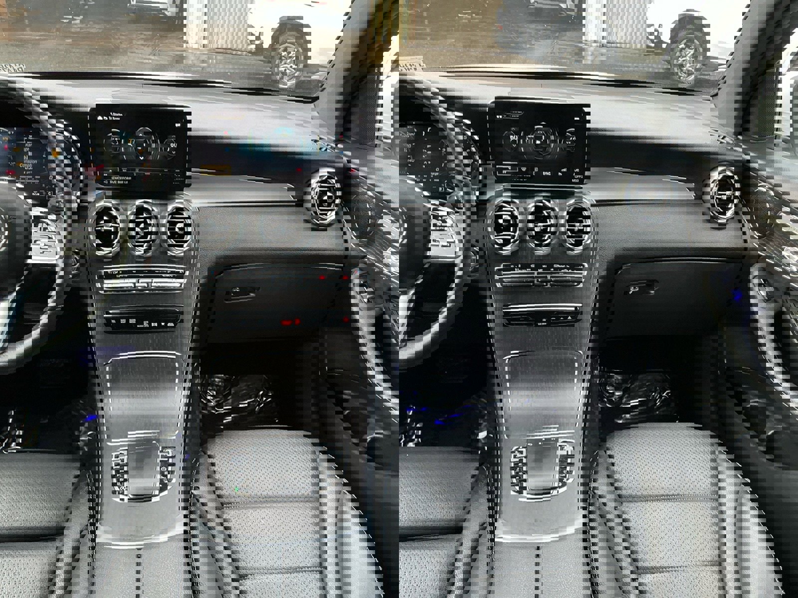 Used 2023 Mercedes-Benz GLC 300 4MATIC Coupe image 15