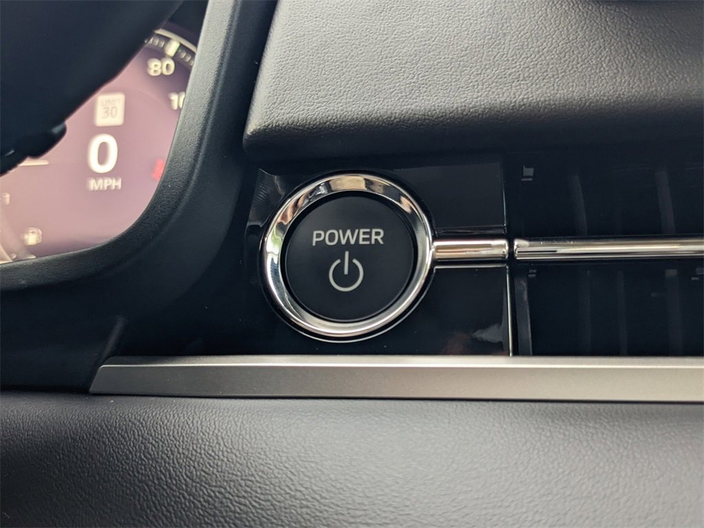 New 2025 Mitsubishi Outlander SEL image 30