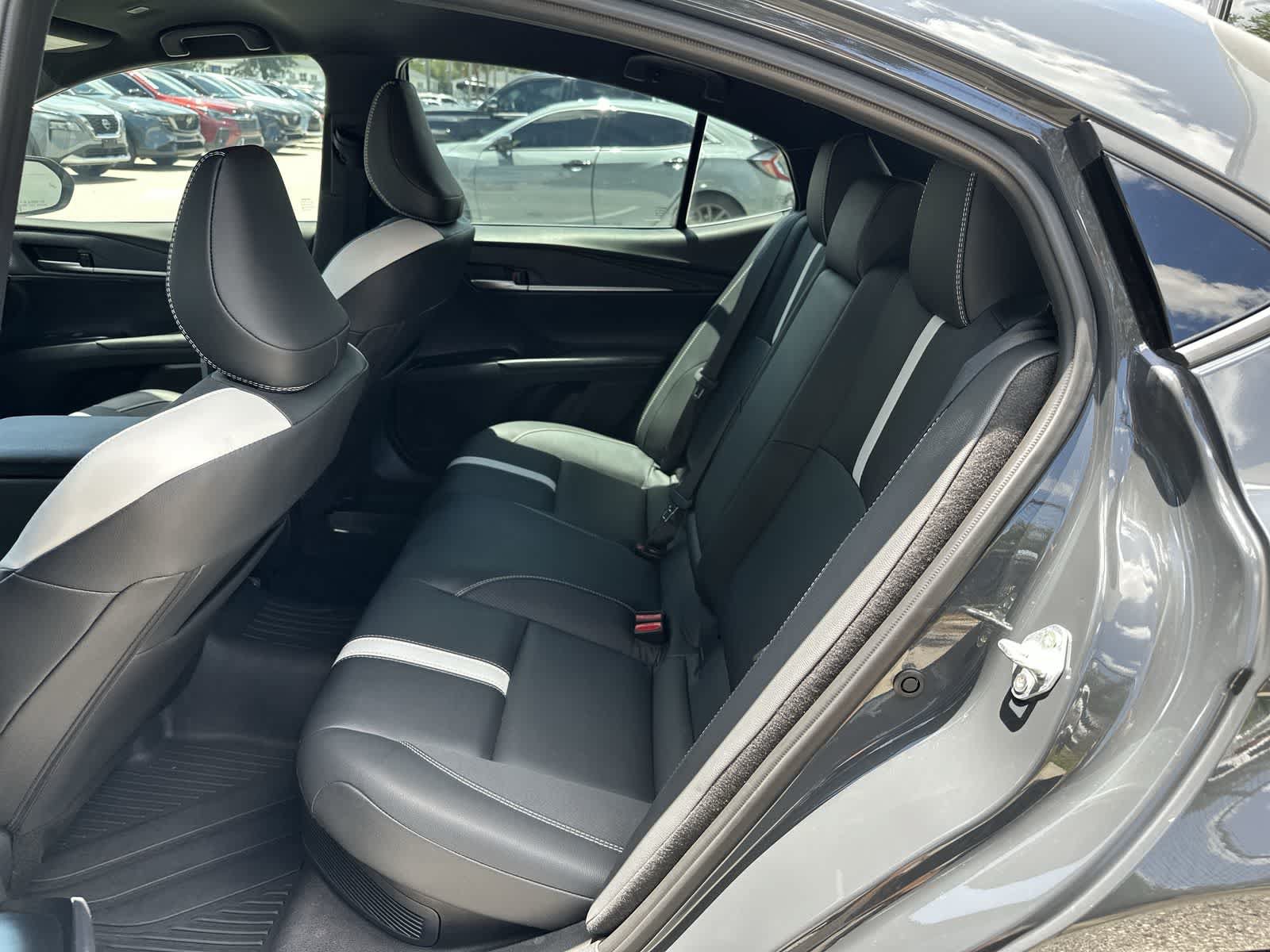 Used 2026 Toyota Camry SE w/ Convenience Package FWD image 17
