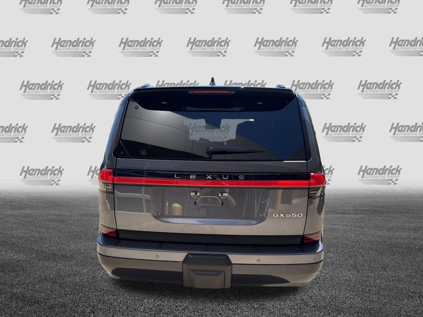 Used 2025 Lexus GX 550 w/ Accessory Package (2T) AWD/4WD image 9