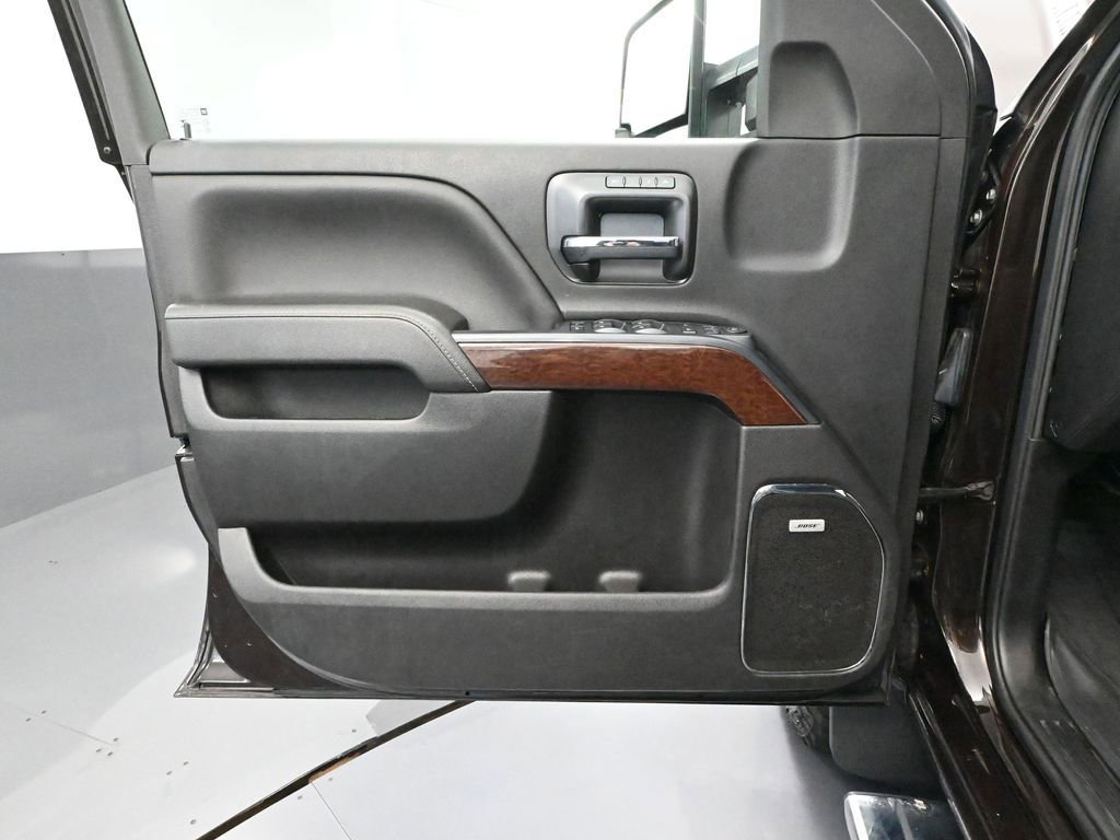 Used 2018 GMC Sierra 3500 SLT w/ Duramax Plus Package image 19