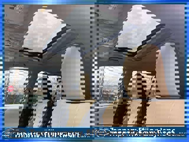 Used 2021 Toyota RAV4 XLE w/ Convenience Package image 20