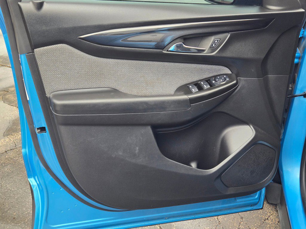 Certified 2025 Chevrolet TrailBlazer LT w/ LT Cold Weather Package image 18