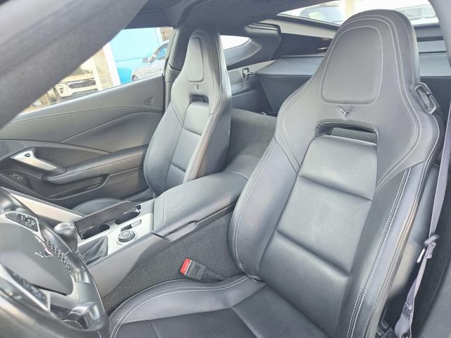 Used 2017 Chevrolet Corvette Stingray Coupe RWD image 8