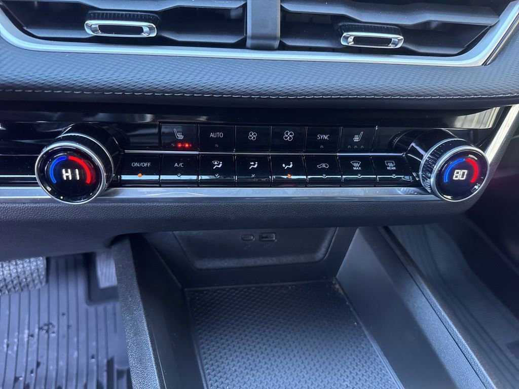 New 2026 Chevrolet Equinox LT w/ Convenience Package II image 23