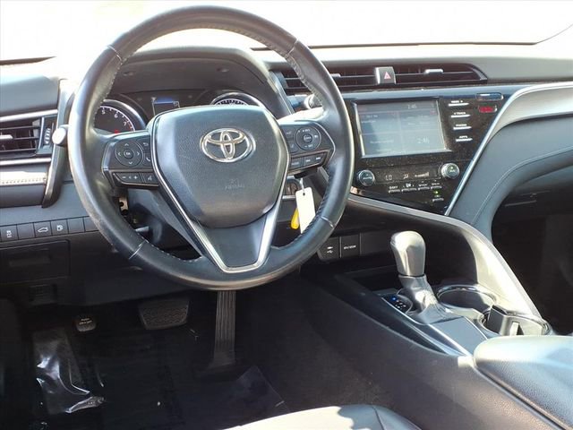 Used 2018 Toyota Camry SE image 14