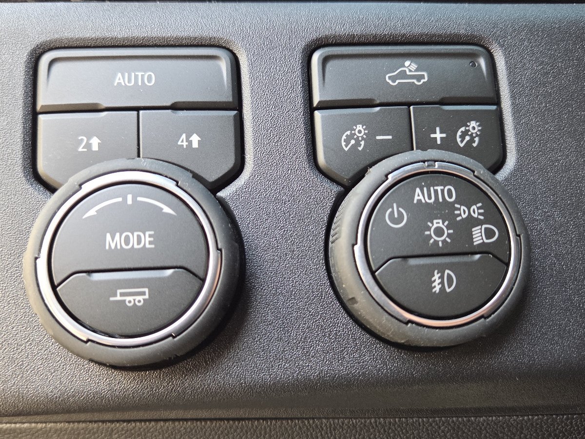 New 2026 Chevrolet Silverado 1500 RST AWD/4WD image 9