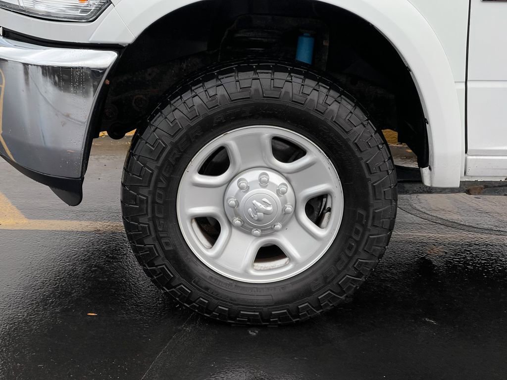 Used 2017 RAM 2500 Tradesman w/ Chrome Appearance Group image 34