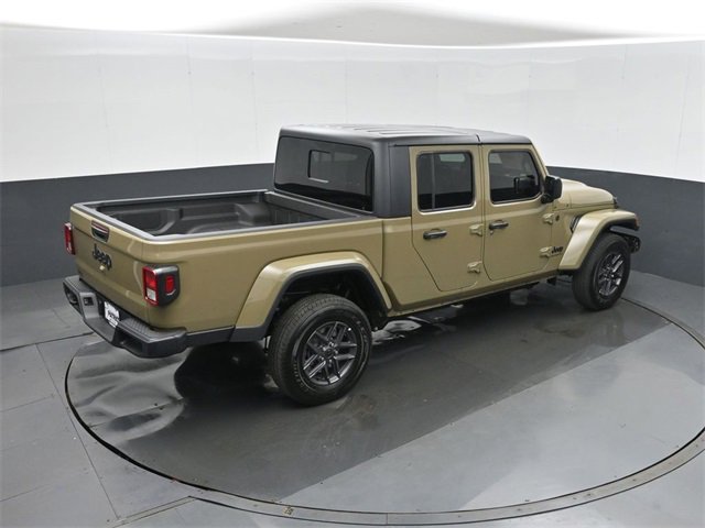 New 2025 Jeep Gladiator Sport image 37