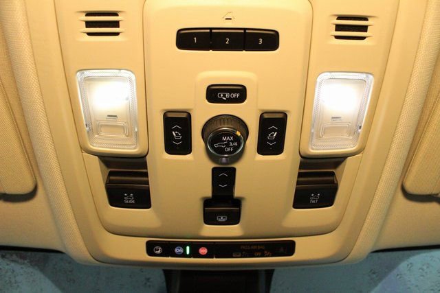 Used 2021 GMC Yukon Denali image 29