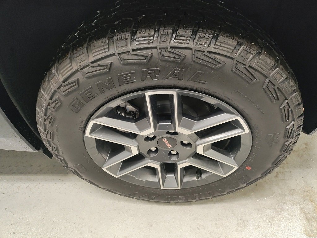New 2026 GMC Terrain AT4 w/ Convenience Package III image 20