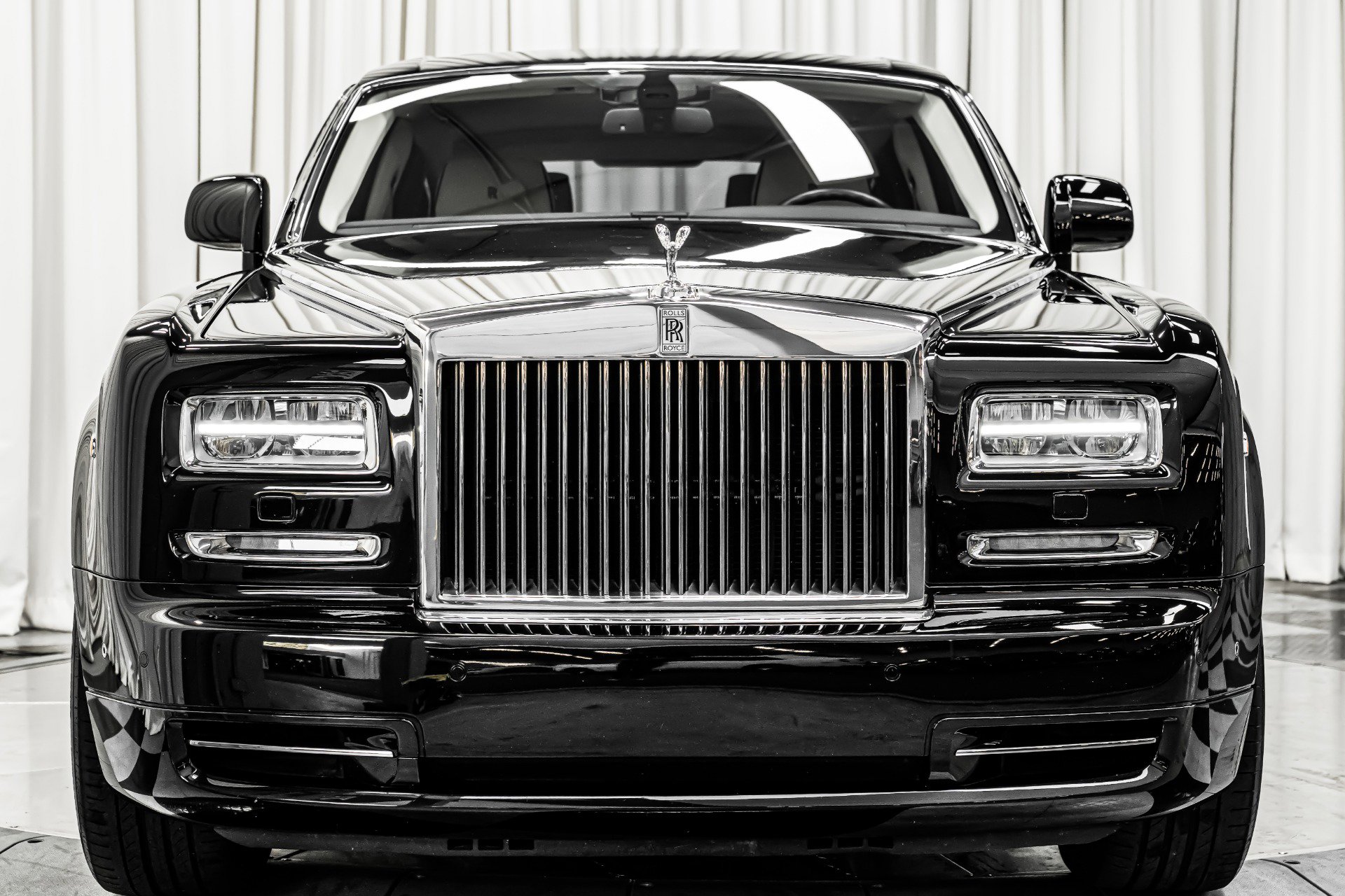 Used 2013 Rolls-Royce Phantom Sedan image 37