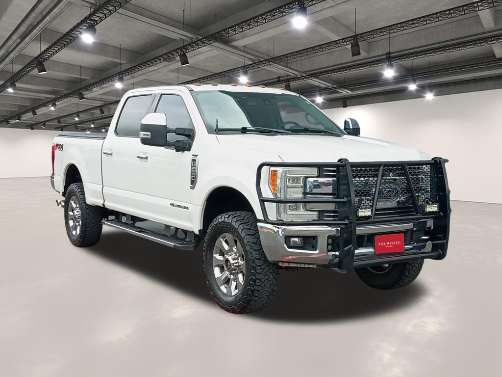 Used 2018 Ford F250 Lariat w/ Lariat Ultimate Package AWD/4WD image 2