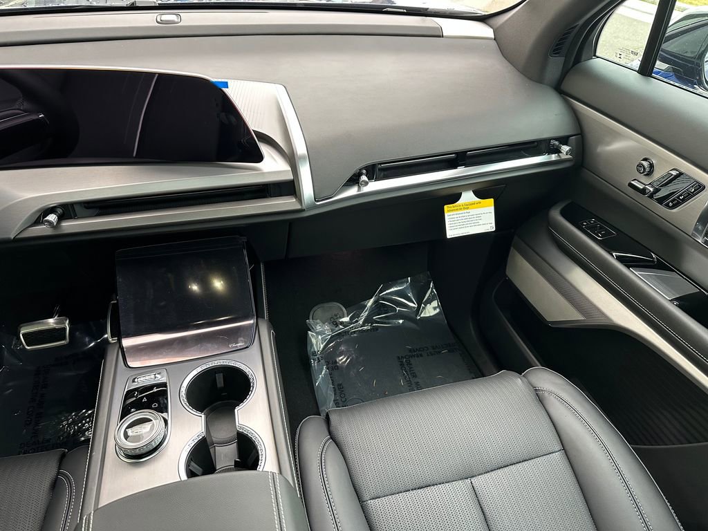 New 2026 Cadillac Vistiq Sport image 19