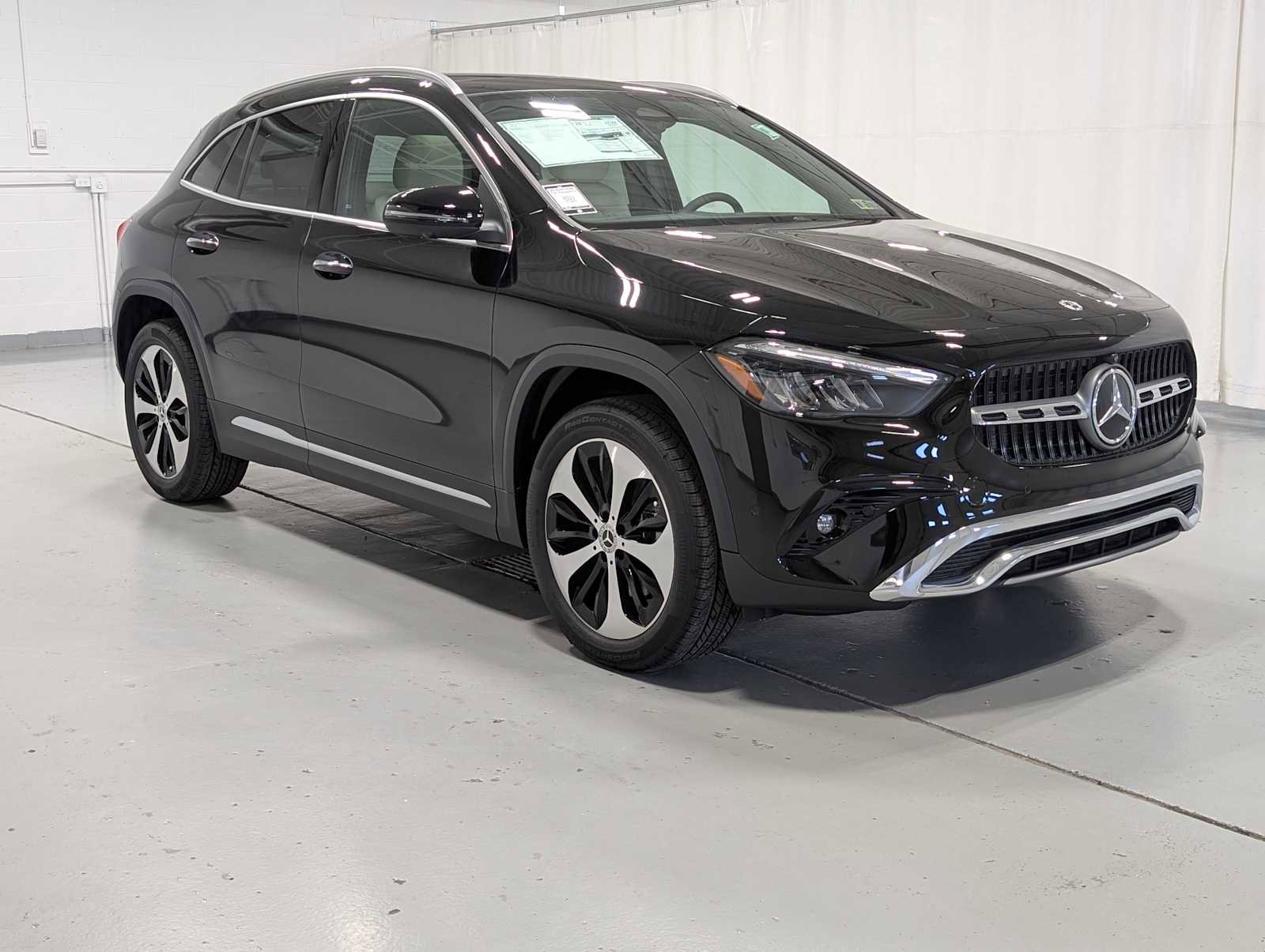 Used 2026 Mercedes-Benz GLA 250 4MATIC image 6