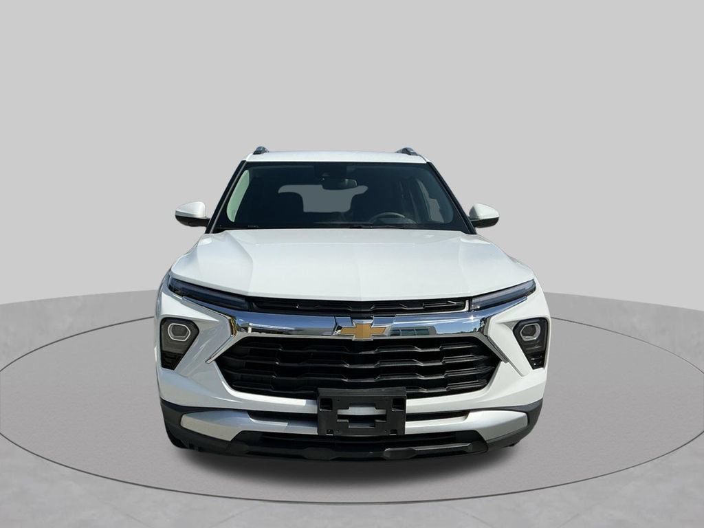 Used 2025 Chevrolet TrailBlazer LT AWD/4WD image 11