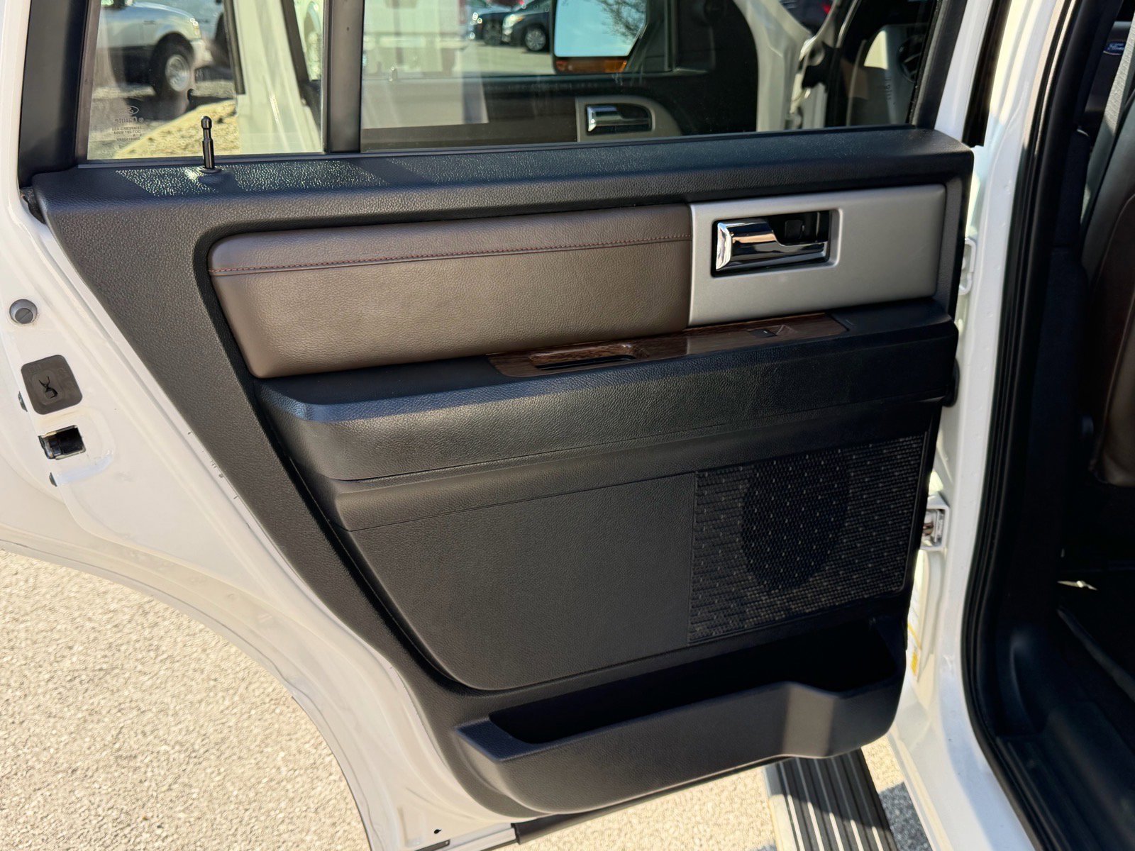 Used 2015 Ford Expedition King Ranch AWD/4WD image 17