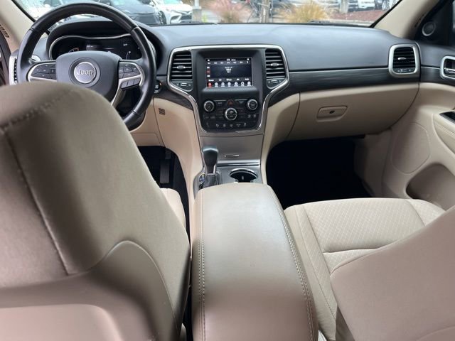 Used 2021 Jeep Grand Cherokee Laredo image 16