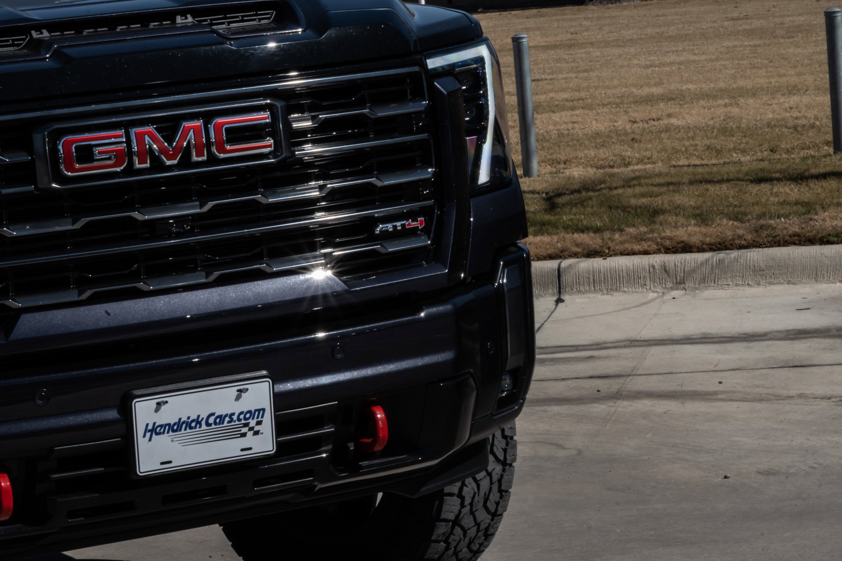 Used 2024 GMC Sierra 2500 AT4 w/ AT4 Premium Plus Package image 7