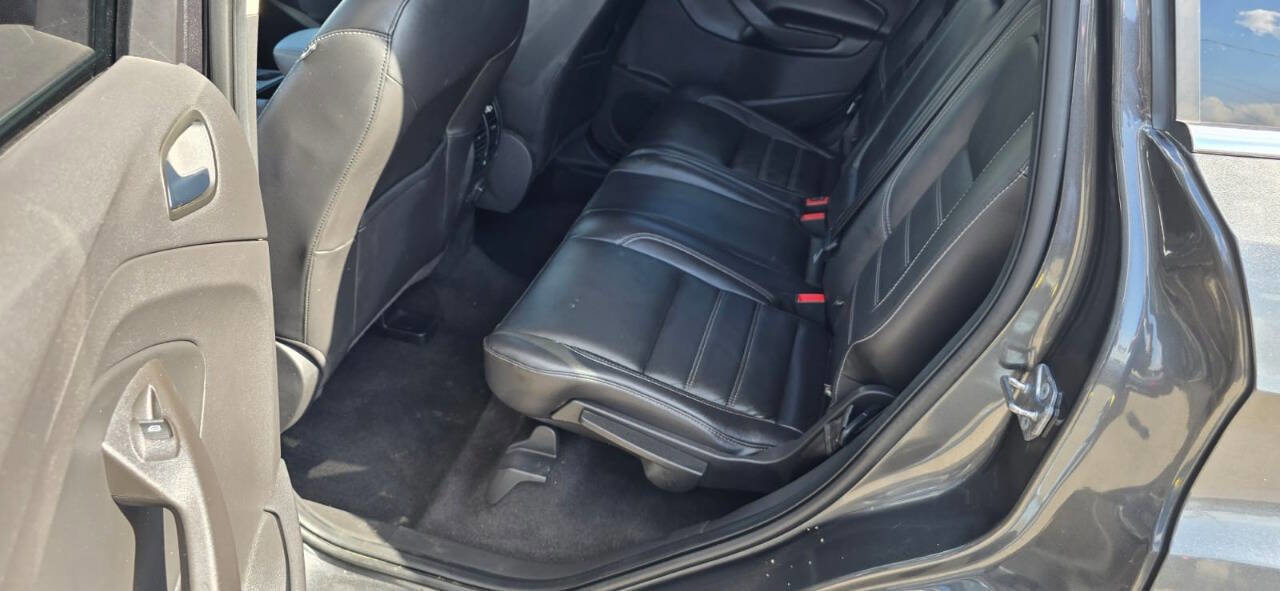 Used 2018 Ford Escape SEL image 18