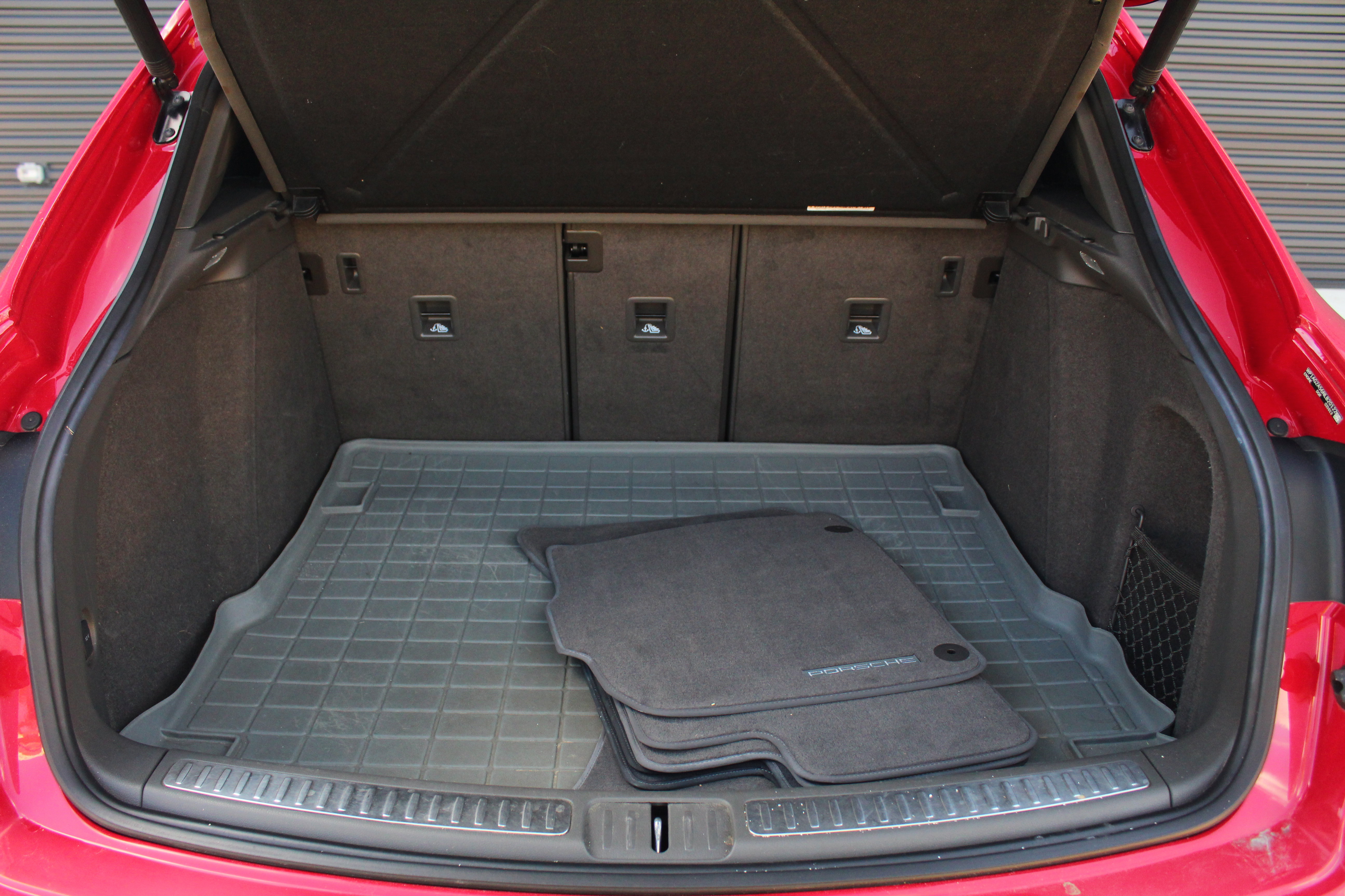 Used 2022 Porsche Macan S image 13