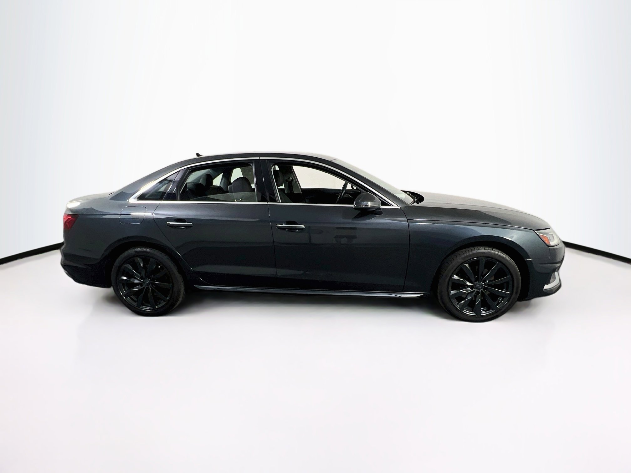 Used 2021 Audi A4 2.0T Premium w/ Convenience Package AWD/4WD image 4