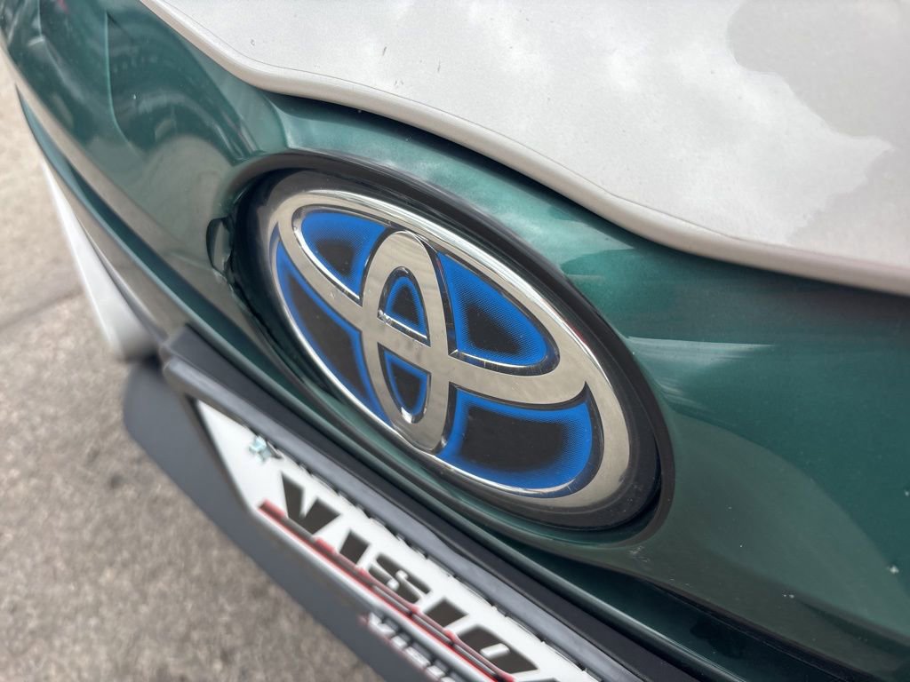 Used 2017 Toyota Prius Prime Plus FWD image 10