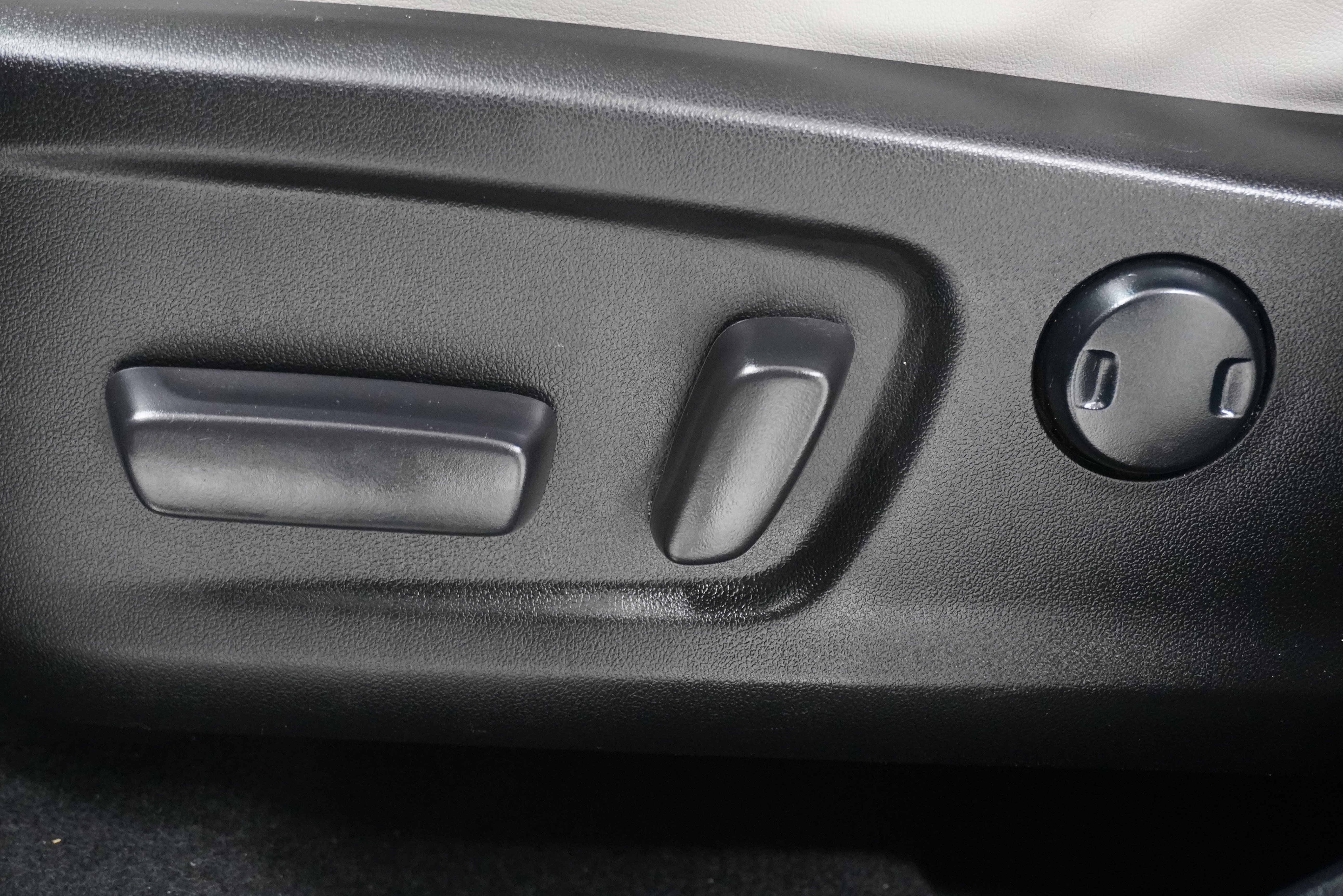 Used 2019 Lexus RX 450h F Sport w/ Navigation Package image 14