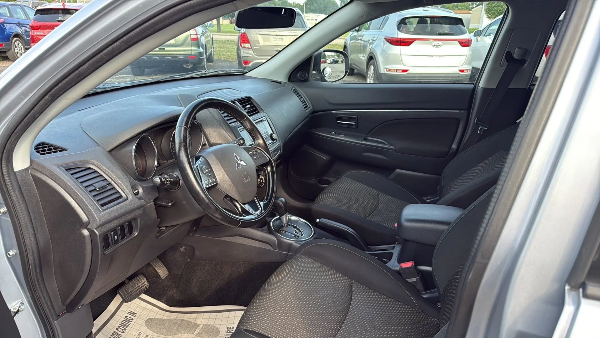 Used 2016 Mitsubishi Outlander Sport ES FWD image 11