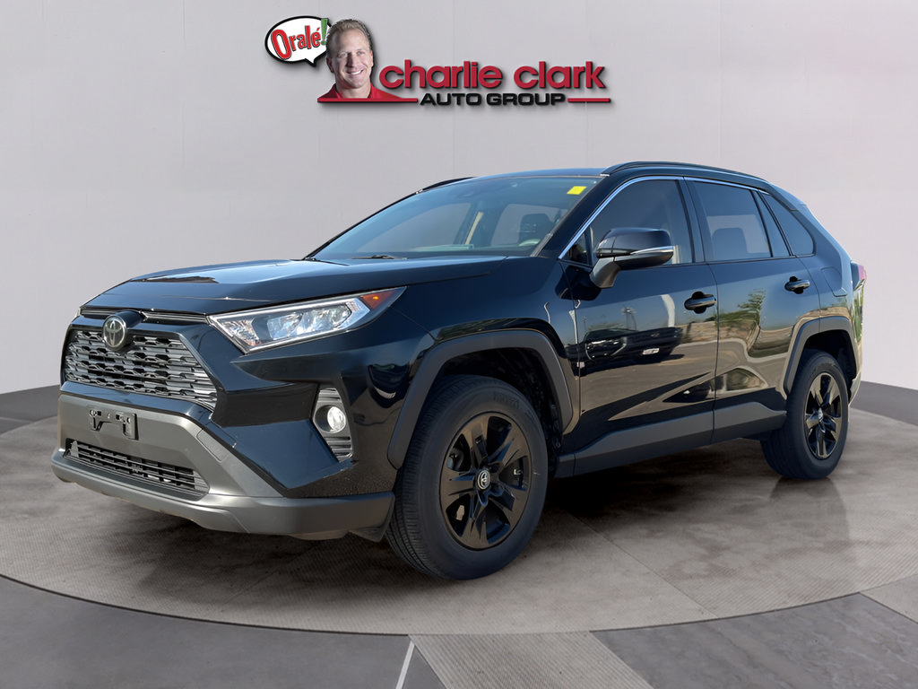 Used 2019 Toyota RAV4 XLE AWD/4WD image 1