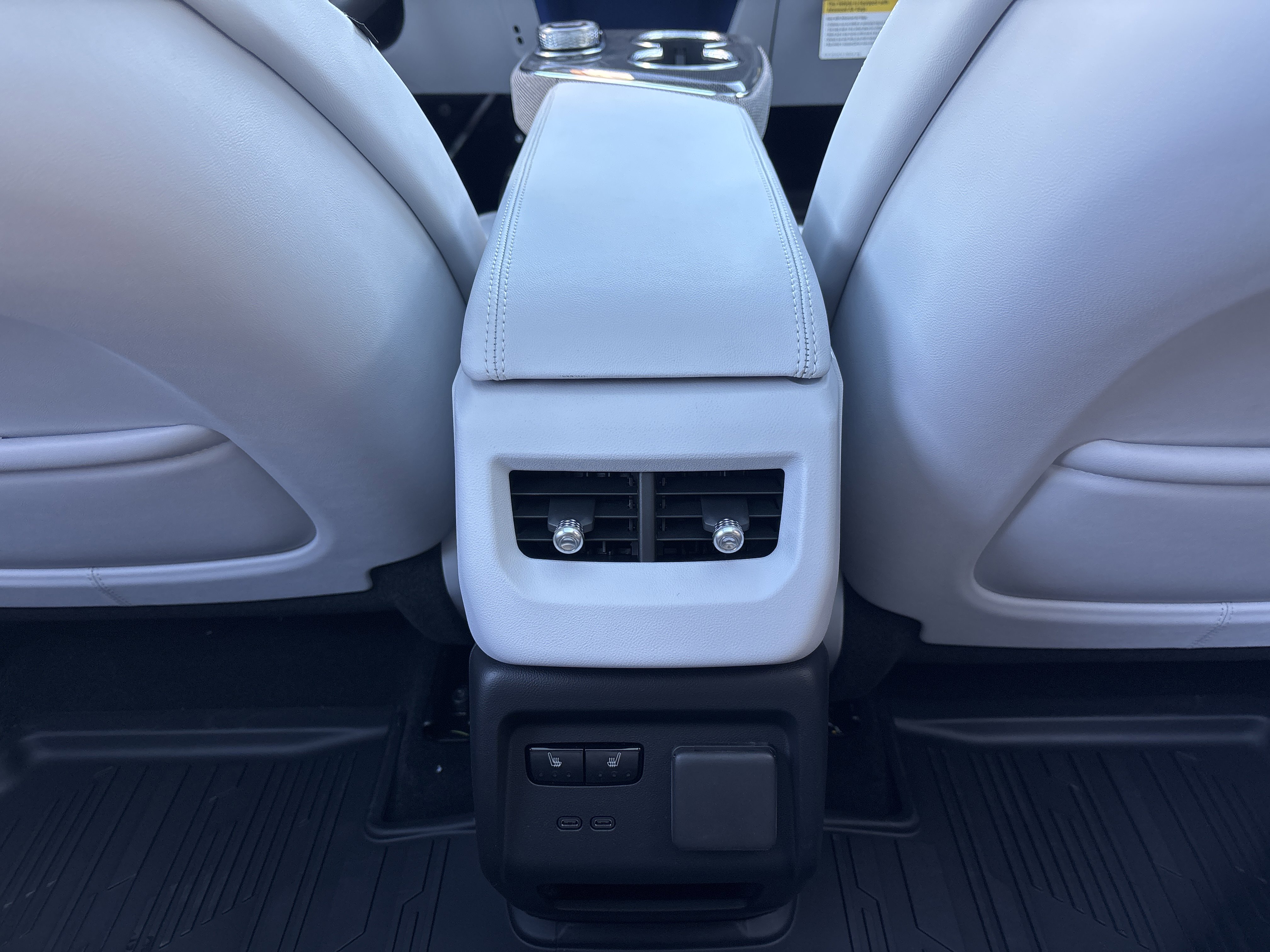 New 2026 Cadillac Optiq Sport 2 RWD image 30