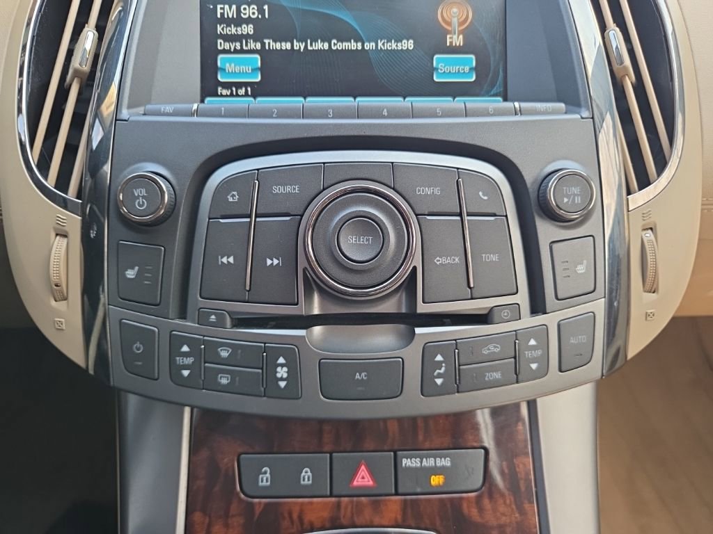 Used 2013 Buick LaCrosse Leather image 18