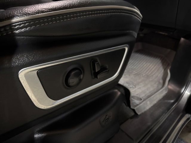 Used 2023 RAM 1500 Laramie AWD/4WD image 37