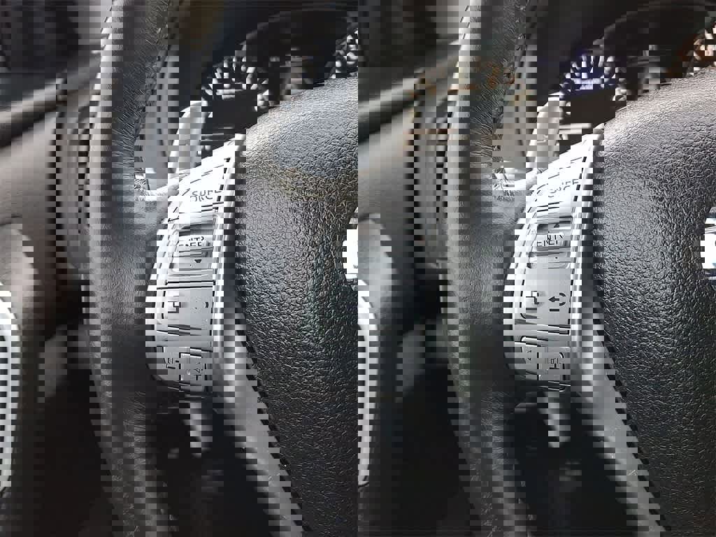 Used 2018 Nissan Altima 2.5 SR w/ SR Midnight Edition image 17