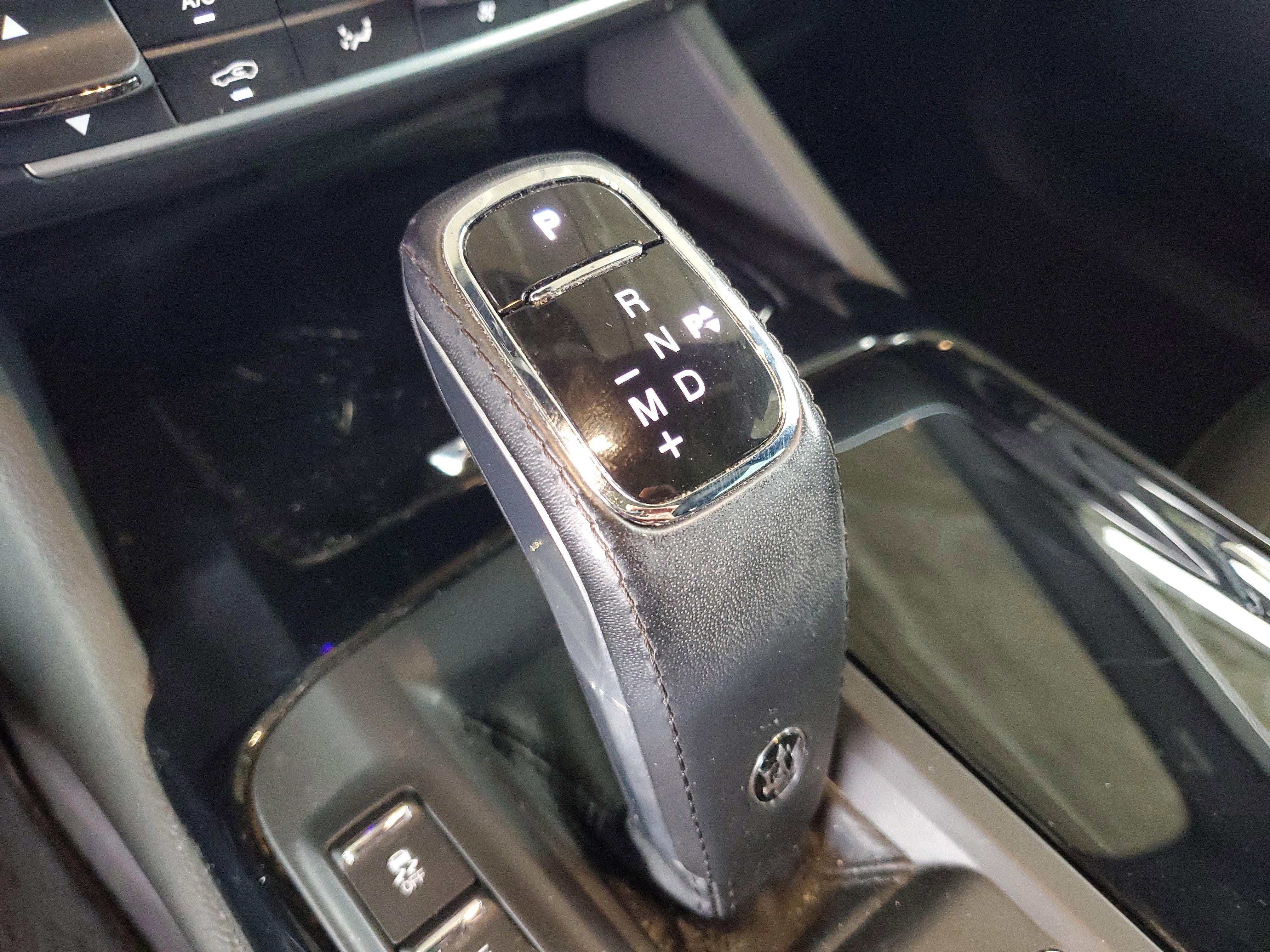 Used 2023 Maserati Levante GT image 29