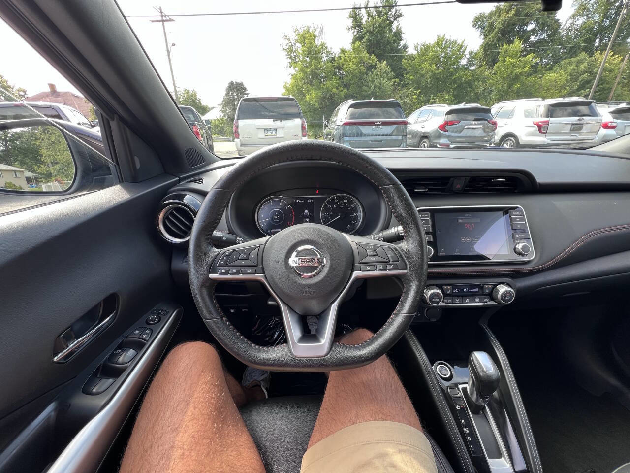 Used 2019 Nissan Kicks SR w/ SR Premium Package image 18