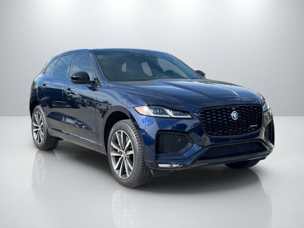 Used 2024 Jaguar F-PACE R-Dynamic S image 3