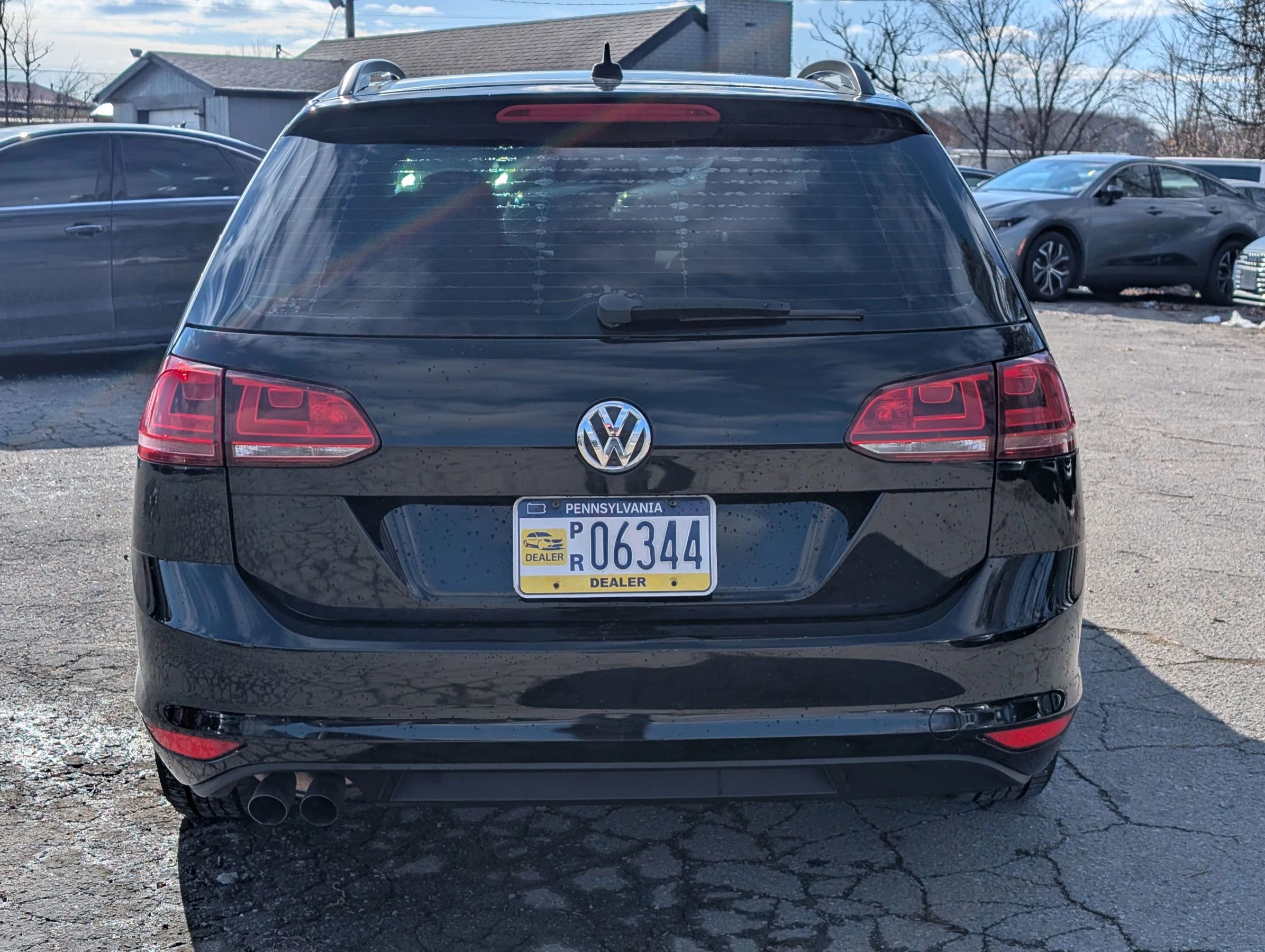 Used 2015 Volkswagen Golf TDI S image 6